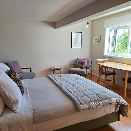 Kowhai Studio -Private Opposite Golf Course In Central Wanaka Exteriör bild